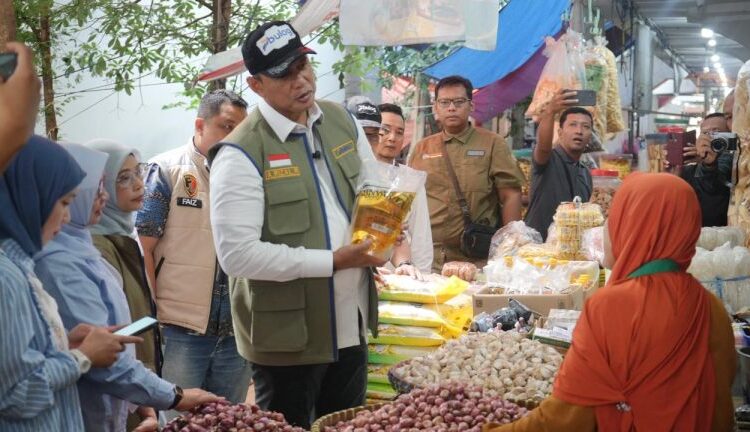 BULOG Pastikan Stok Beras dan Minyak Goreng Sangat Aman, Masyarakat Diimbau Tidak Panik
