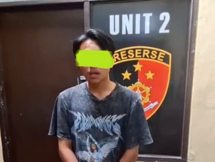 Seorang Pria Diduga Mau Bunuh Diri di Flyover Kiaracondong Digagalkan Pengguna Jalan