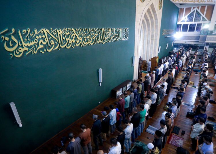 2.124 Titik Salat Id Siap Digelar, Wali Kota Farhan Salat di Plaza Balai Kota