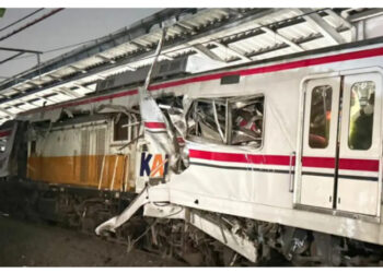 Tabrakan Kereta di Bekasi Picu Banyak Korban, Evakuasi Libatkan TNI-Polri