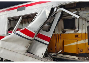 Basarnas Turunkan Tim Khusus Evakuasi Kecelakaan Kereta di Bekasi