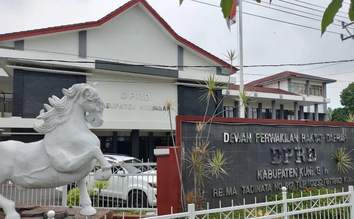 Kejari Kuningan Periksa Dugaan Kasus Mark Up Tunjangan DPRD Kuningan Rp3,5 Miliar per Bulan