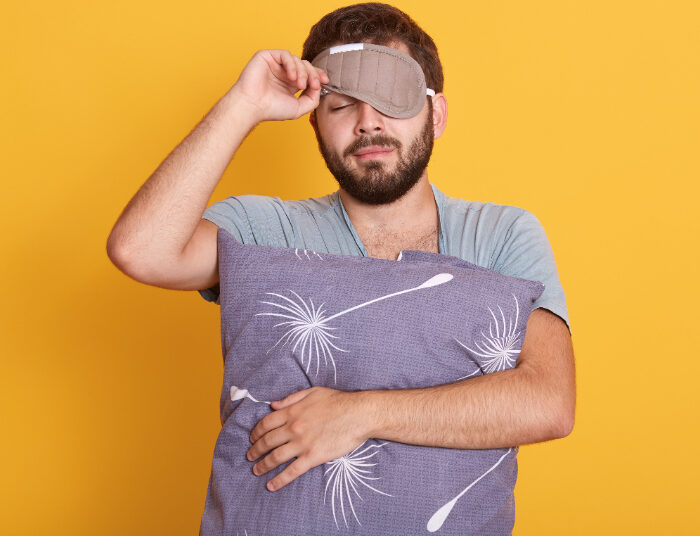 Sepele Tapi Bikin Sehat, Ini Manfaat Pakai Penutup Mata Saat Tidur