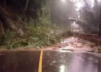 Longsor Kembali Terjang Cadas Pangeran, Jalan Tak Bisa Dilalui Kendaraan