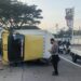 Truk Boks Tabrak Pohon dan Terguling di Jalan By Pass Cicalengka, Ini Penyebabnya