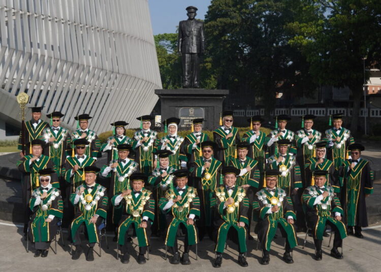 Universitas Jenderal Achmad Yani Sukses Selenggarakan Wisuda Periode I Tahun 2026
