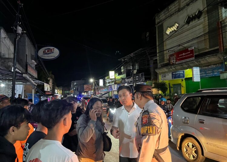 Dada Tersentuh, Belasan ABG Ciduk Penjual Bakso, Anak dan Istri Hanya Bisa Menjerit