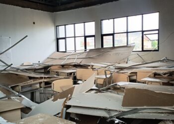 Puting Beliung Terjang Soreang, 9 Orang Terluka, 7 di Antaranya Siswa SMKN 1 Tertimpa Plafon Ambruk