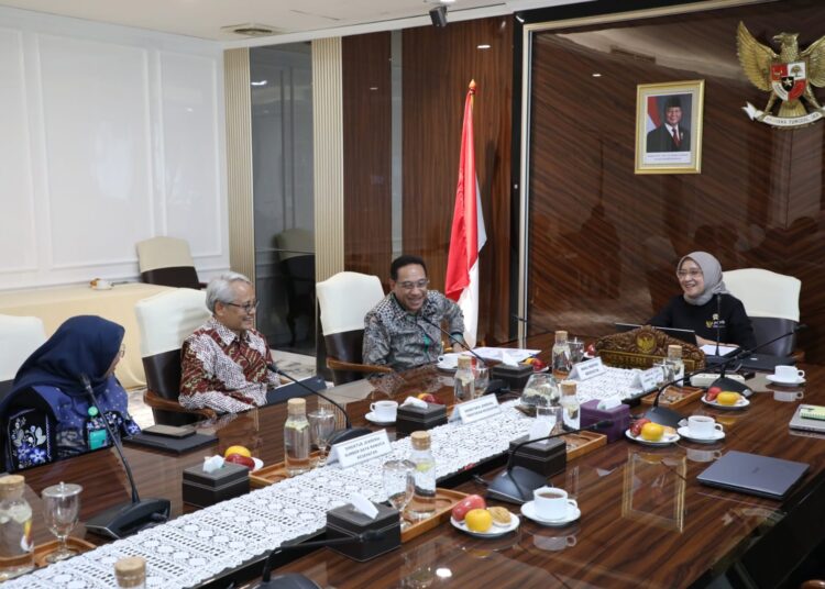 Kementerian PANRB dan Kemenkes Fokus Perkuat SDM Kesehatan 1 Kementerian PANRB dan Kemenkes Fokus Perkuat SDM Kesehatan