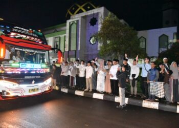 243 Orang Calon Jemaah Haji Kloter Terakhir 39 Dilepas Menuju Tanah Suci Makkah 10 243 Orang Calon Jemaah Haji Kloter Terakhir 39 Dilepas Menuju Tanah Suci Makkah