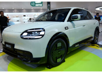Duel EV Perkotaan: Aion UT vs Chery QQ3 EV, Pilih Performa atau Fitur Canggih?