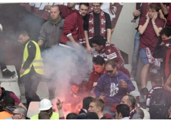 Ricuh Jelang Derby della Mole, Ultras Juventus dan Torino Bentrok di Luar Stadion 1 Ricuh Jelang Derby della Mole, Ultras Juventus dan Torino Bentrok di Luar Stadion