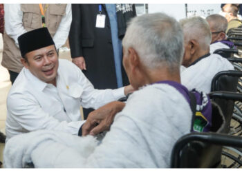 Wakil Ketua DPR RI Lepas Jemaah Haji Kabupaten Bandung, Tekankan Niat dan Kesehatan