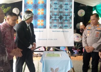 MTsN 3 Kota Tasikmalaya Luncurkan 2 Motif Batik, Simbol Semangat Generasi Muda Menuju Indonesia Emas di Harkitnas ke-118 5 MTsN 3 Kota Tasikmalaya Luncurkan 2 Motif Batik, Simbol Semangat Generasi Muda Menuju Indonesia Emas di Harkitnas ke-118