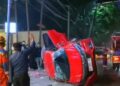 Tak Terkendali, Mobil SUV Berplat MB Terguling dan Terbalik di Jalan Setiabudi Bandung 6 Tak Terkendali, Mobil SUV Berplat MB Terguling dan Terbalik di Jalan Setiabudi Bandung