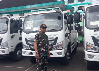 Puluhan Kendaraan KDMP Parkir di Makodim 0612 Tasikmalaya, Siap Didistribusi ke Desa dan Kelurahan 2 Puluhan Kendaraan KDMP Parkir di Makodim 0612 Tasikmalaya, Siap Didistribusi ke Desa dan Kelurahan