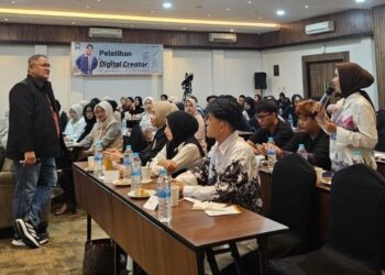 Teguh Santosa: Indonesia Tidak Bisa Berharap pada Kebaikan Negara Lain 7 Teguh Santosa: Indonesia Tidak Bisa Berharap pada Kebaikan Negara Lain