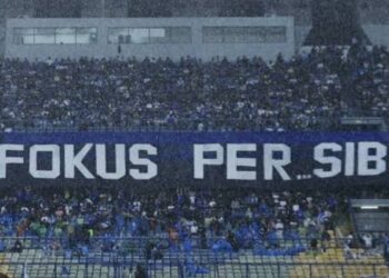 Persib pun Gagap, Tetap Juara 8 Persib pun Gagap, Tetap Juara