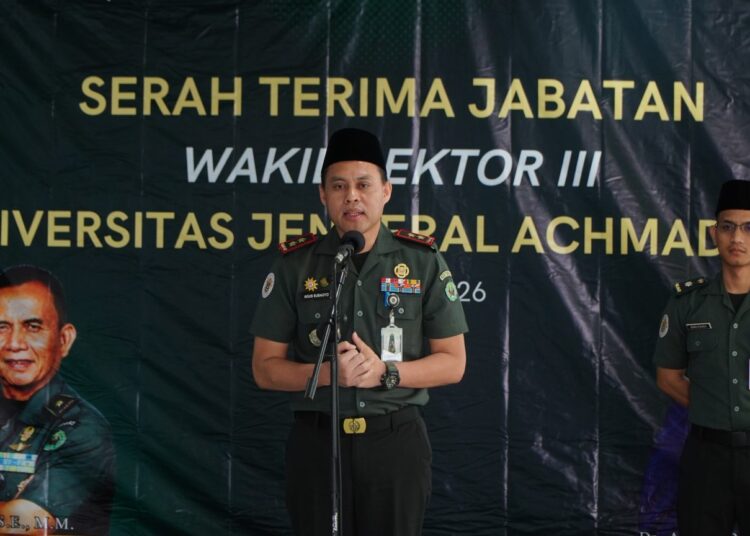 Rektor UNJANI Lantik Mayjen TNI Purn. Dr. Achmad Budi Handoyo, M.Tr.Han. Sebagai Wakil Rektor III Bidang SDM dan Umum