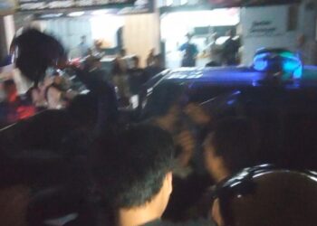 Maling Motor Tertangkap Basah di Mulyasari, Babak Belur Dihajar Massa 7 Maling Motor Tertangkap Basah di Mulyasari, Babak Belur Dihajar Massa