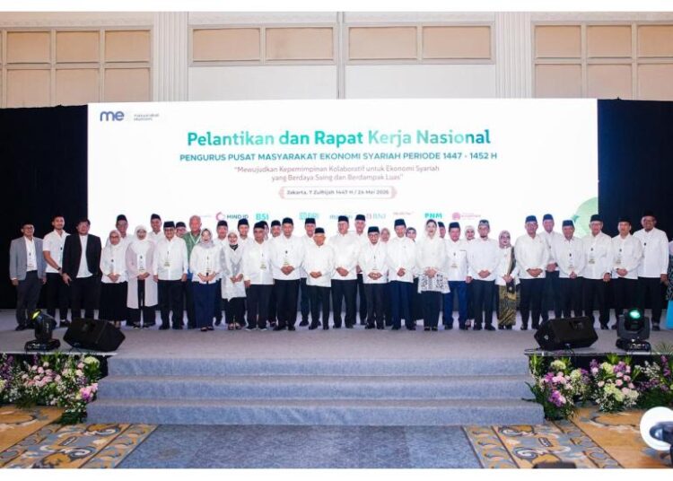 Menkop Ferry Juliantono Dilantik Menjadi Ketua Harian MES Periode 2026-2031