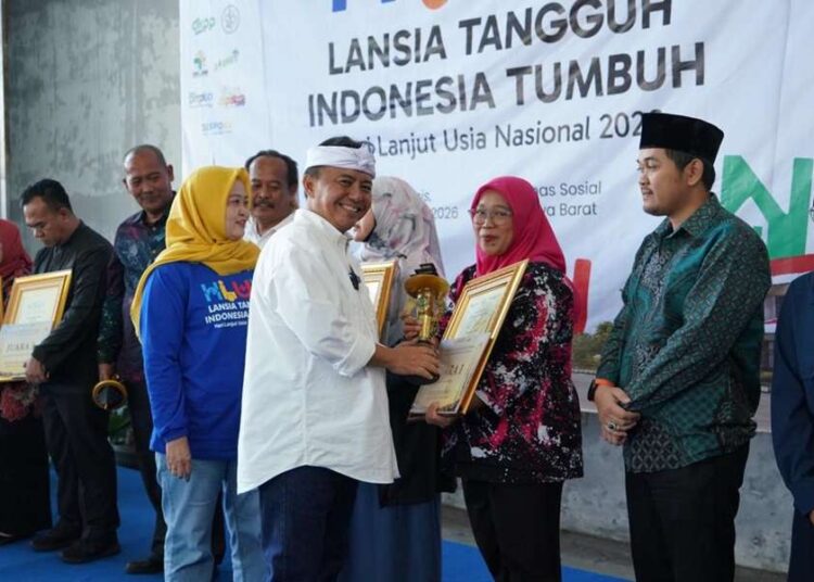 Dinsos Jabar Gelar HLUN 2026, Momentum Tingkatkan Kepedulian dan Kesejahteraan Lansia 1 Dinsos Jabar Gelar HLUN 2026, Momentum Tingkatkan Kepedulian dan Kesejahteraan Lansia