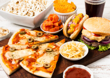 AWAS! Ini Bahaya Makanan Junkfood yang Jarang Diketahui 2 AWAS! Ini Bahaya Makanan Junkfood yang Jarang Diketahui