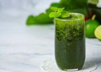 Banyak yang Gak Tahu! Cek Manfaat Jus Seledri Buat Tubuh 3 Banyak yang Gak Tahu! Cek Manfaat Jus Seledri Buat Tubuh