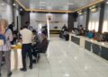 HUT Bhayangkara ke-80, Ratusan Warga Majalengka Antusias Ambil Layanan Paspor Keliling