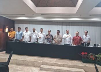 Ketua Kadin Kabupaten/Kota Desak Kadin Pusat Akhiri Dualisme Kepemimpinan Kadin Jabar 2 Ketua Kadin Kabupaten/Kota Desak Kadin Pusat Akhiri Dualisme Kepemimpinan Kadin Jabar