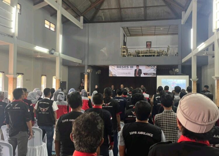 Yod Mintaraga Temui Driver Ambulan di Tasikmalaya