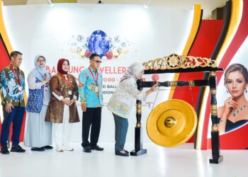 Ekspor Lampaui 9 Miliar Dolar AS, Industri Perhiasan Berkilau di Pasar Global 4 Ekspor Lampaui 9 Miliar Dolar AS, Industri Perhiasan Berkilau di Pasar Global