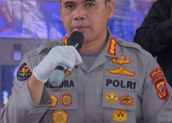 Geger, Joget dan Pelukan Sesama Jenis di Karawang Terekam, Polisi Amankan 3 Pelaku 2 Geger, Joget dan Pelukan Sesama Jenis di Karawang Terekam, Polisi Amankan 3 Pelaku