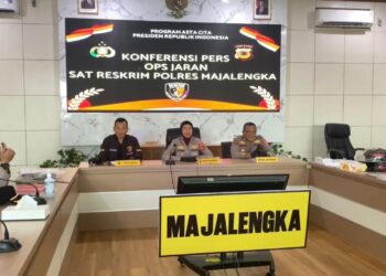 Polres Majalengka Ungkap Dua Kasus Penipuan Bermodus Media Sosial : "Pelaku Ajak Bertemu Lalu Bawa Kabur Kendaraan Korban" 3 Polres Majalengka Ungkap Dua Kasus Penipuan Bermodus Media Sosial : “Pelaku Ajak Bertemu Lalu Bawa Kabur Kendaraan Korban”