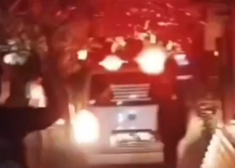 Tragis, Panji Tewas Kesetrum Saat Nyetrum Ikan di Selokan Komplek Panyawangan Cileunyi 1 Tragis, Panji Tewas Kesetrum Saat Nyetrum Ikan di Selokan Komplek Panyawangan Cileunyi