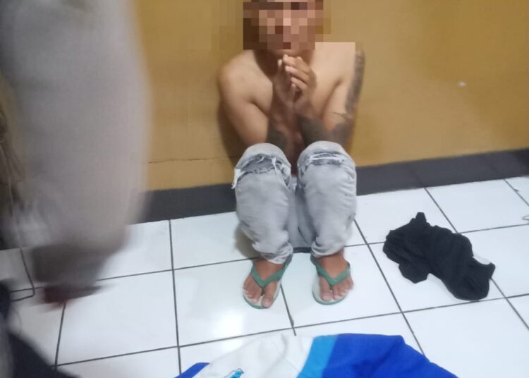 Polisi Gebrak Kampung Pogor, Pemuda Mabuk Diamankan Dalam Hitungan Menit 1 Polisi Gebrak Kampung Pogor, Pemuda Mabuk Diamankan Dalam Hitungan Menit