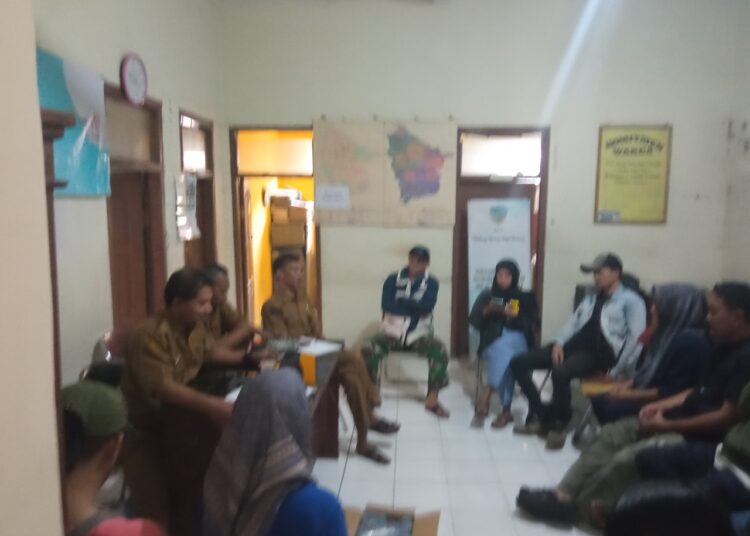 Waduh... Geger Gara Gara Iuran Penduduk Belum Lunas, Daging Kurban Milik Warga Raib 1 Waduh… Geger Gara Gara Iuran Penduduk Belum Lunas, Daging Kurban Milik Warga Raib