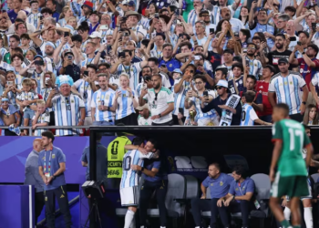 Messi Menangis, Argentina Berpesta! Malam Penuh Emosi di Kansas City 2 Messi Menangis, Argentina Berpesta! Malam Penuh Emosi di Kansas City