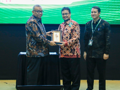 Wamenaker Sebut Tiga Pilar Penting untuk Mencetak SDM Unggul 1 Wamenaker Sebut Tiga Pilar Penting untuk Mencetak SDM Unggul