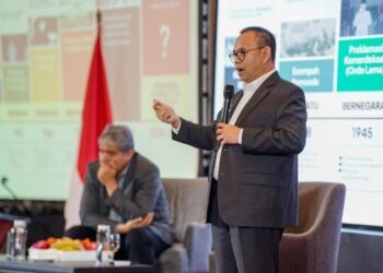 Mengantisipasi Krisis, Sudirman Said: "Jangan Bersandar pada Godfather, Bersandarlah pada GOD" 2 Mengantisipasi Krisis, Sudirman Said: “Jangan Bersandar pada Godfather, Bersandarlah pada GOD”