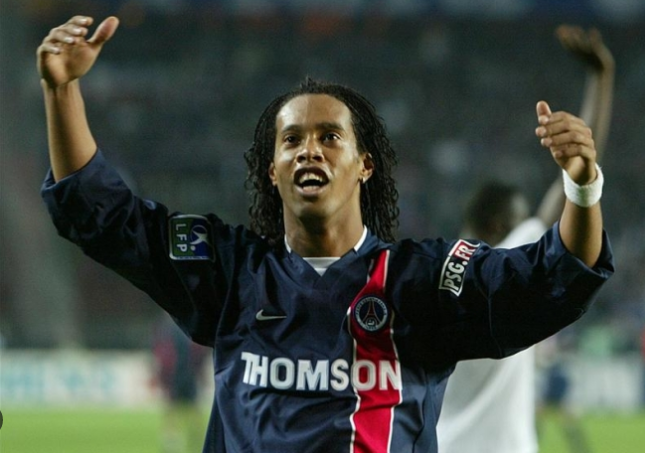 Usia 46 Tahun, Ronaldinho Resmi Teken Kontrak dengan Klub Italia Ravenna 1 Usia 46 Tahun, Ronaldinho Resmi Teken Kontrak dengan Klub Italia Ravenna