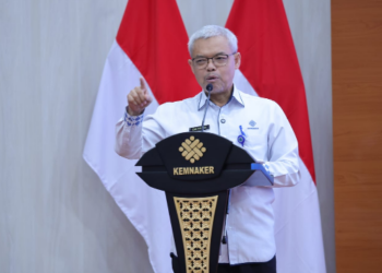 Sekjen Kemnaker Apresiasi Prestasi Mahasiswa Polteknaker di Ajang Nasional 3 Sekjen Kemnaker Apresiasi Prestasi Mahasiswa Polteknaker di Ajang Nasional