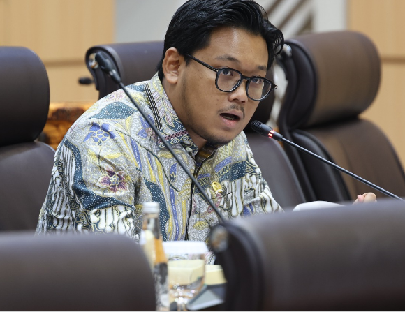 DPR: Perusahaan Industri Harus Bayar Dana Kompensasi Lingkungan 1 DPR: Perusahaan Industri Harus Bayar Dana Kompensasi Lingkungan