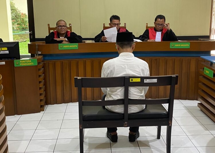 Mantan Dirut PD SMU Dede Sutisna, Di Vonis 6 Tahun Penjara Oleh Pengadilan Tipikor Bandung 1 Mantan Dirut PD SMU Dede Sutisna, Di Vonis 6 Tahun Penjara Oleh Pengadilan Tipikor Bandung