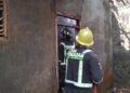 Mobil Damkar Tiba di Lokasi Kebakaran Tempuh Perjalanan 45 Menit Rumah Rasid Hangus Jadi Abu