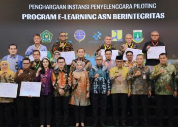 KPK Tetapkan Kabupaten Bandung sebagai Peserta Implementasi Tahap I E-Learning ASN Berintegritas 2 KPK Tetapkan Kabupaten Bandung sebagai Peserta Implementasi Tahap I E-Learning ASN Berintegritas