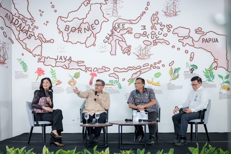 Kementerian UMKM Perkuat Ekosistem Produk Halal untuk Tingkatkan Daya Saing UMKM 1 Kementerian UMKM Perkuat Ekosistem Produk Halal untuk Tingkatkan Daya Saing UMKM